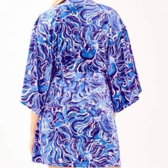 Lilly Pulitzer Robe - Picture 2 of 6